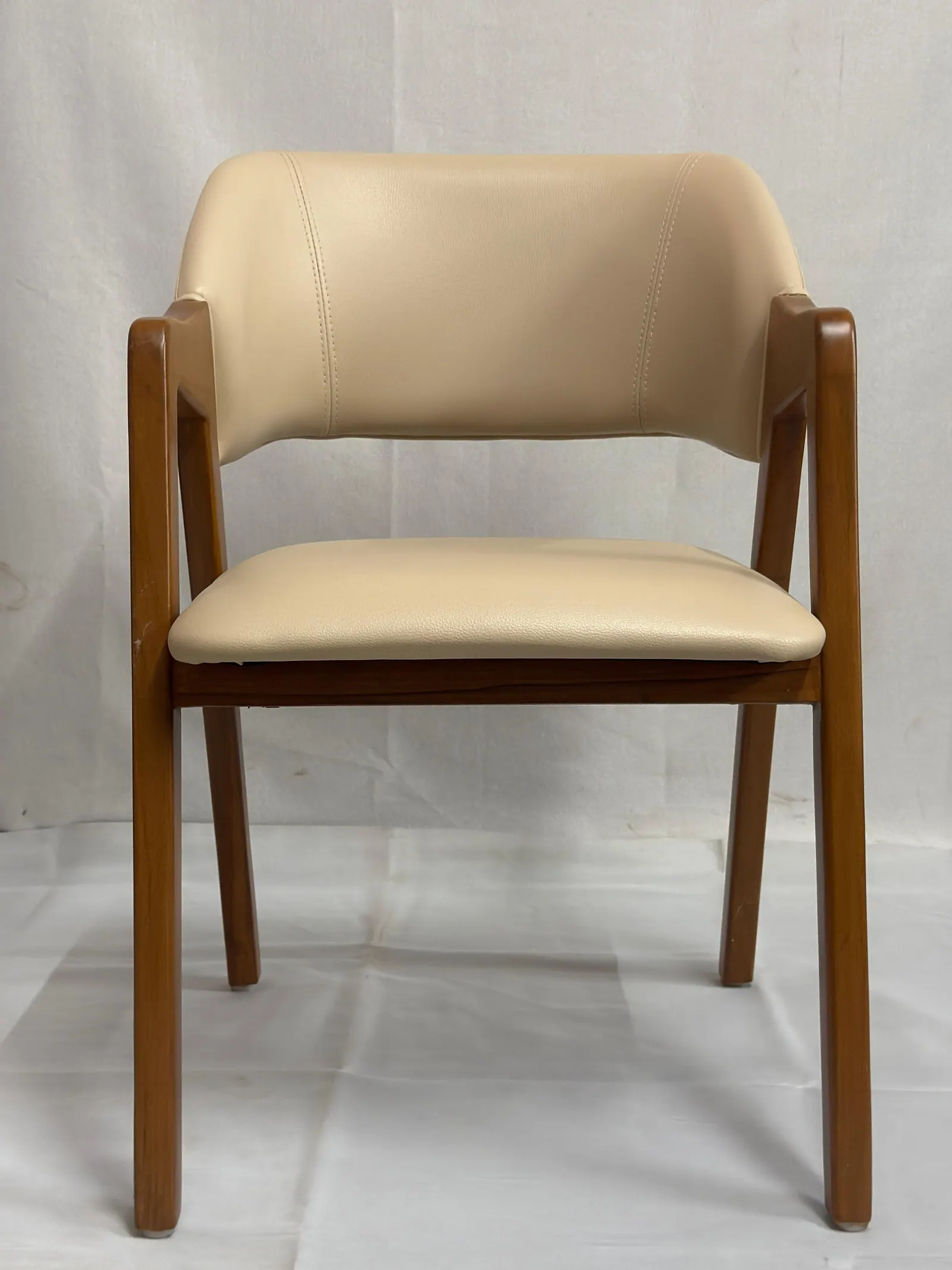 Custom chair made by Woodflex Designs, photographed in a client's home